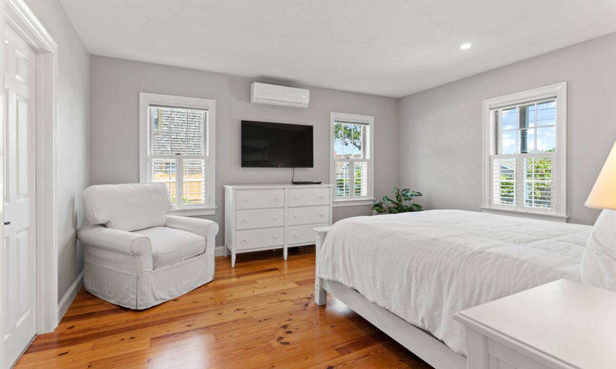 Photo of Bedroom in Dennis