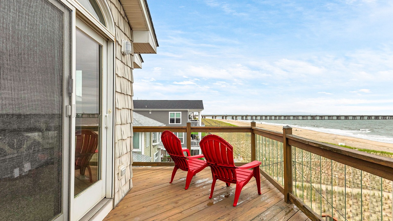 Photo of Patio Balcony in Chic's Beach