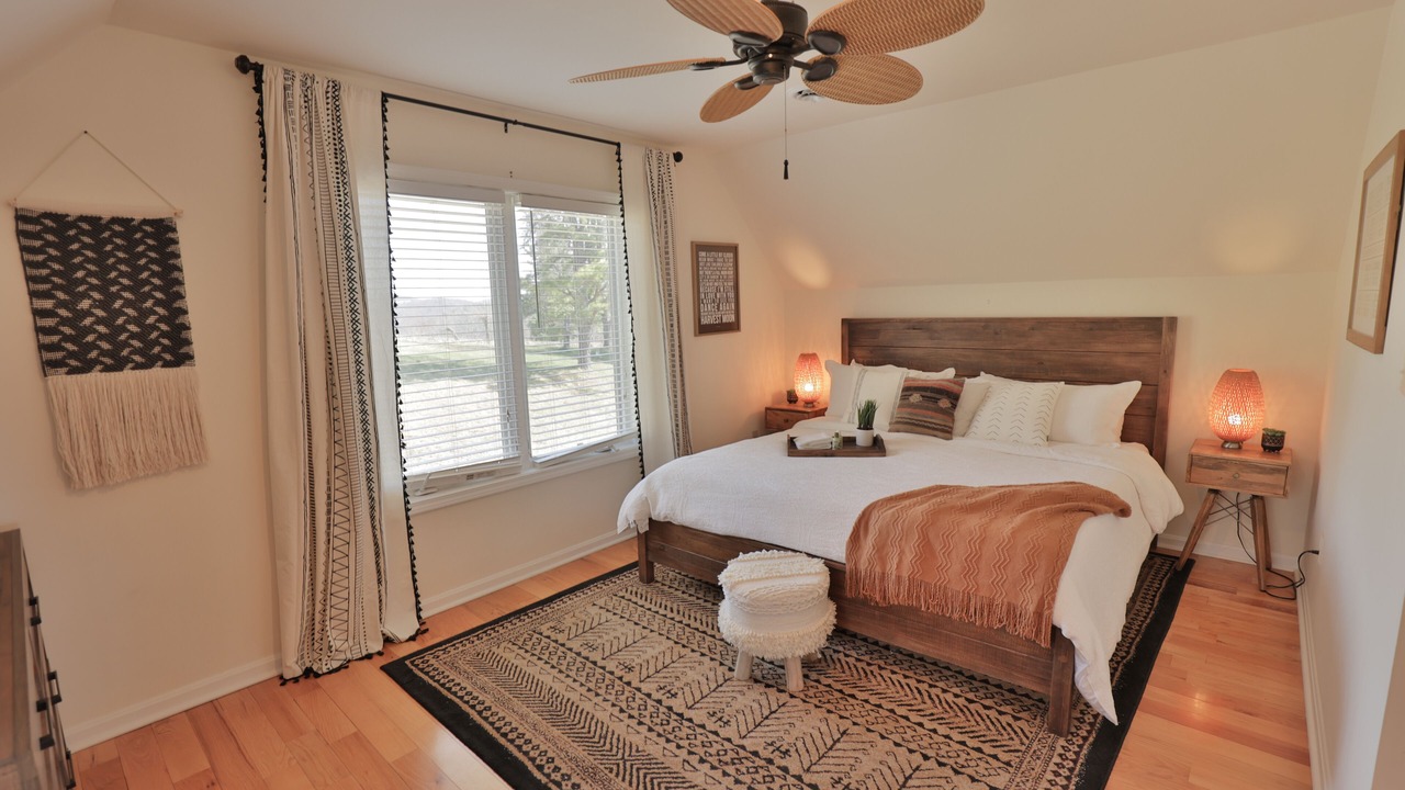 Photo of Bedroom in Montebello
