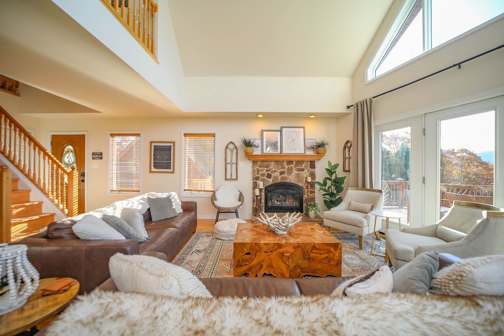 Photo of Livingroom in Montebello
