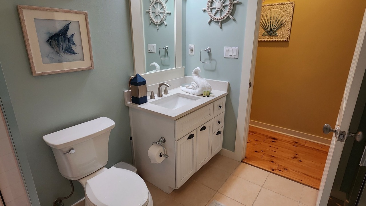 Photo of Bathroom in Laurel Grove