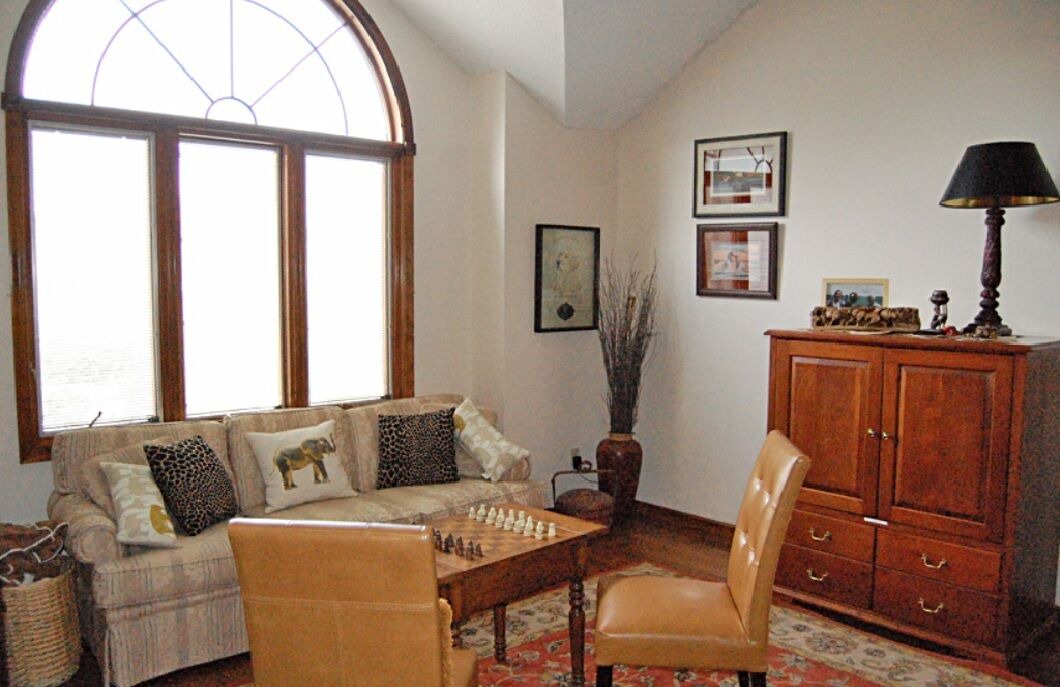 Photo of Livingroom in Deep Hole