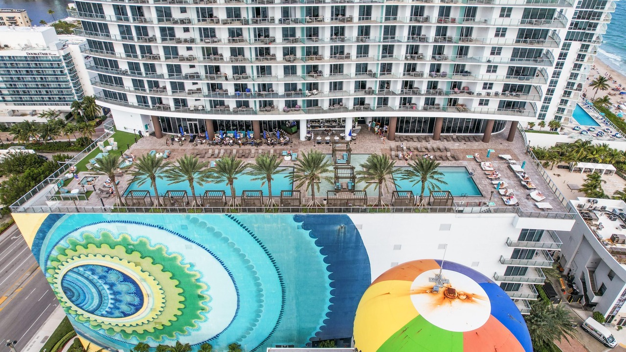 Photo of Outdoor in Hallandale Beach
