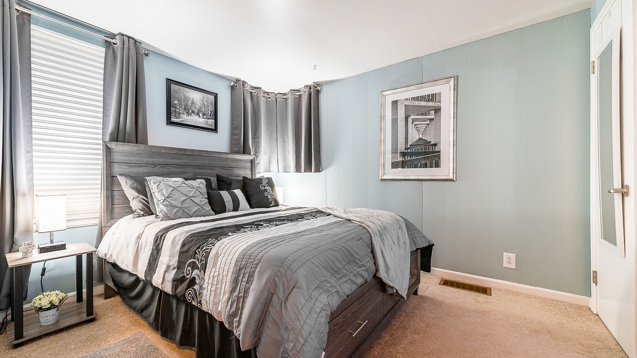 Photo of Bedroom in Tonawanda