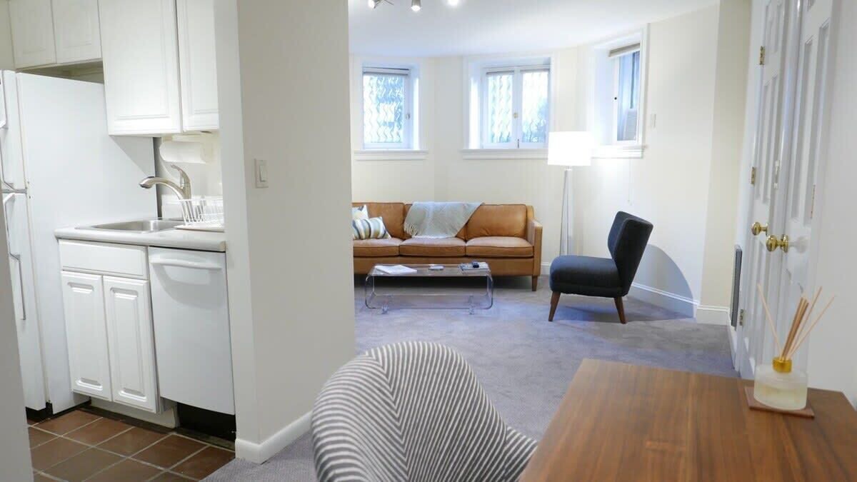 Photo of Livingroom in Dupont Circle