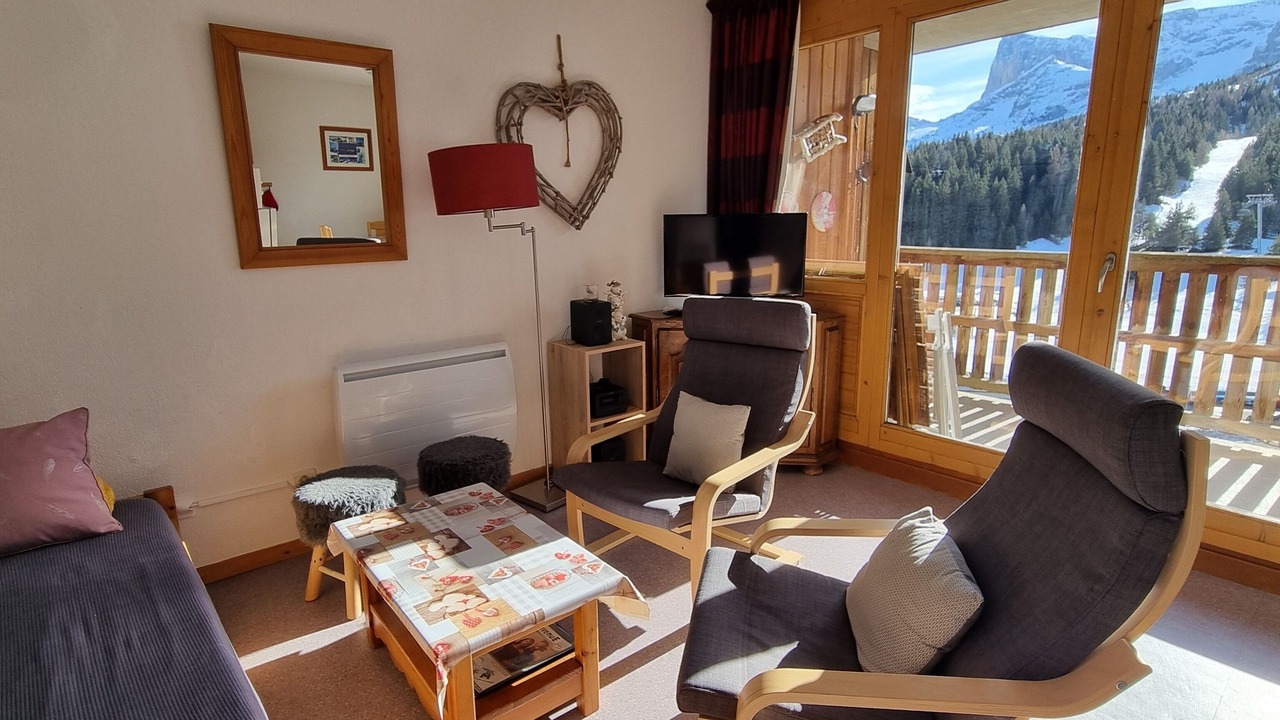 Photo of Livingroom in Saint-Etienne-en-Devoluy