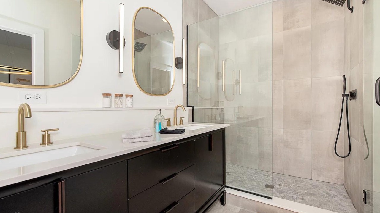Photo of Bathroom in Fall Creek Place