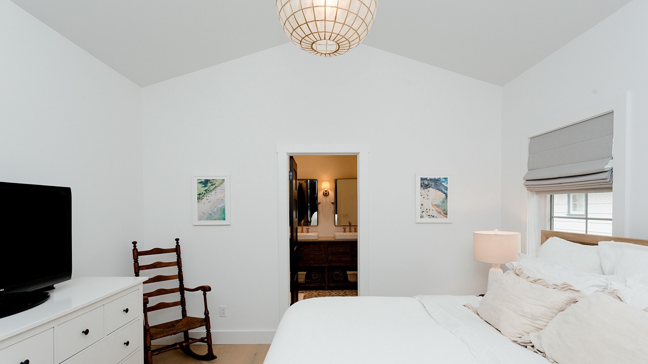 Photo of Bedroom in Grand Beach