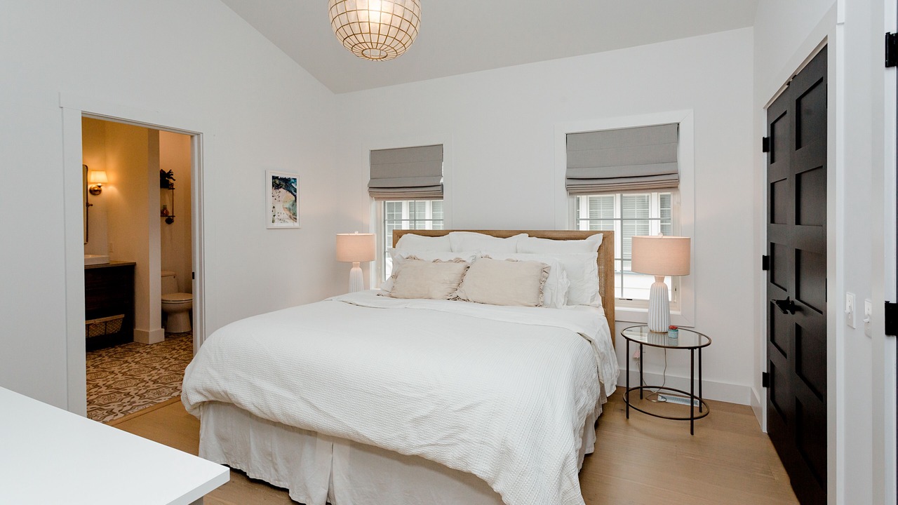 Photo of Bedroom in Grand Beach