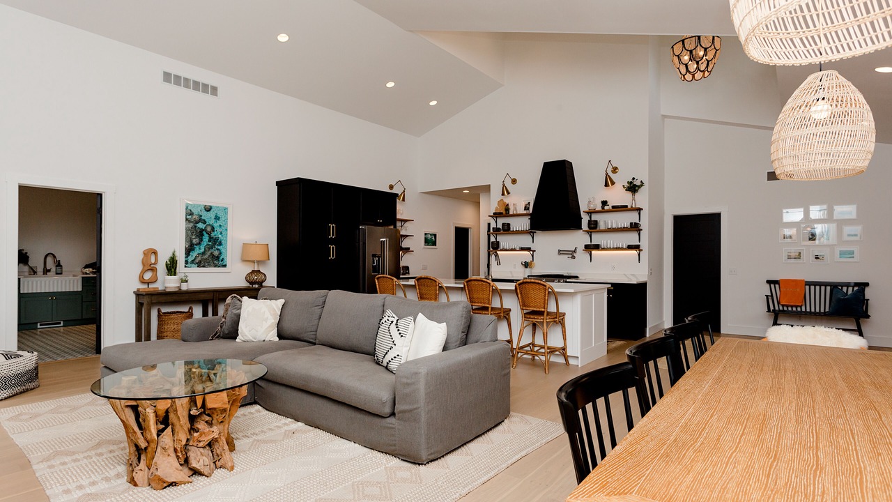 Photo of Livingroom in Grand Beach