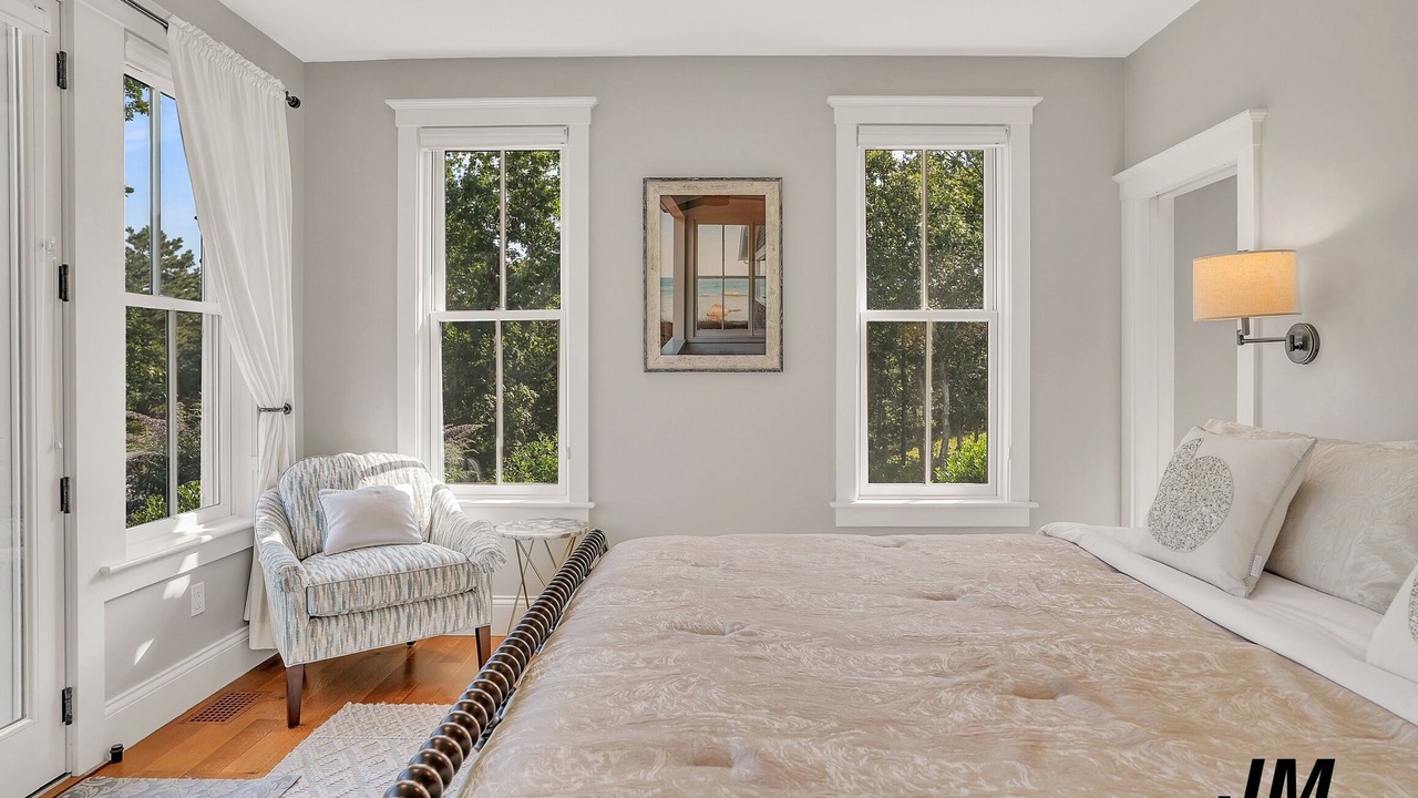 Photo of Bedroom in Lagoon Heights