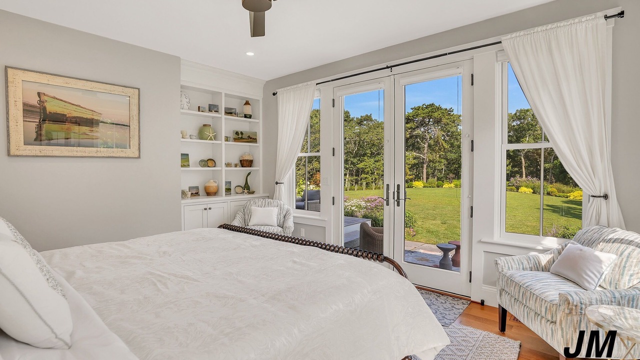 Photo of Bedroom in Lagoon Heights