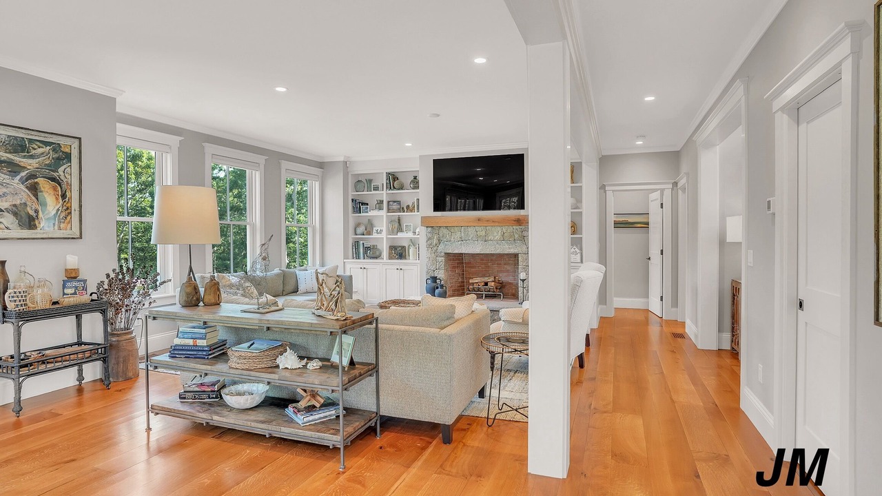 Photo of Livingroom in Lagoon Heights