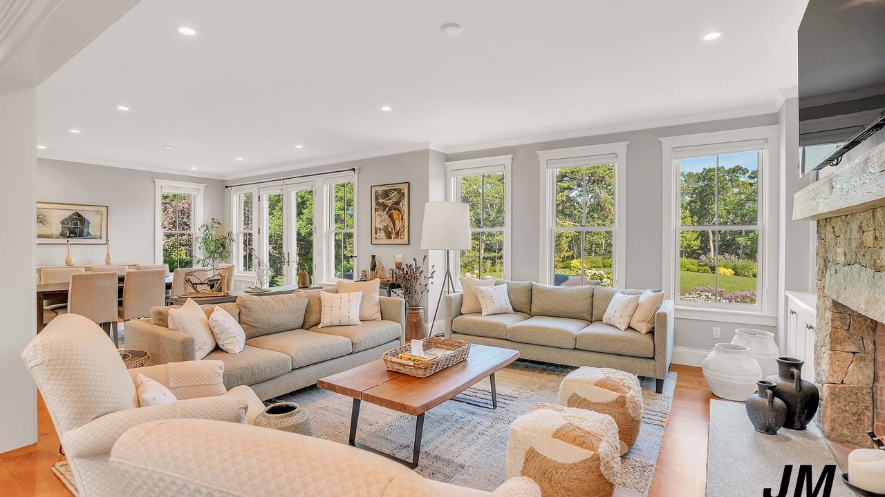 Photo of Livingroom in Lagoon Heights