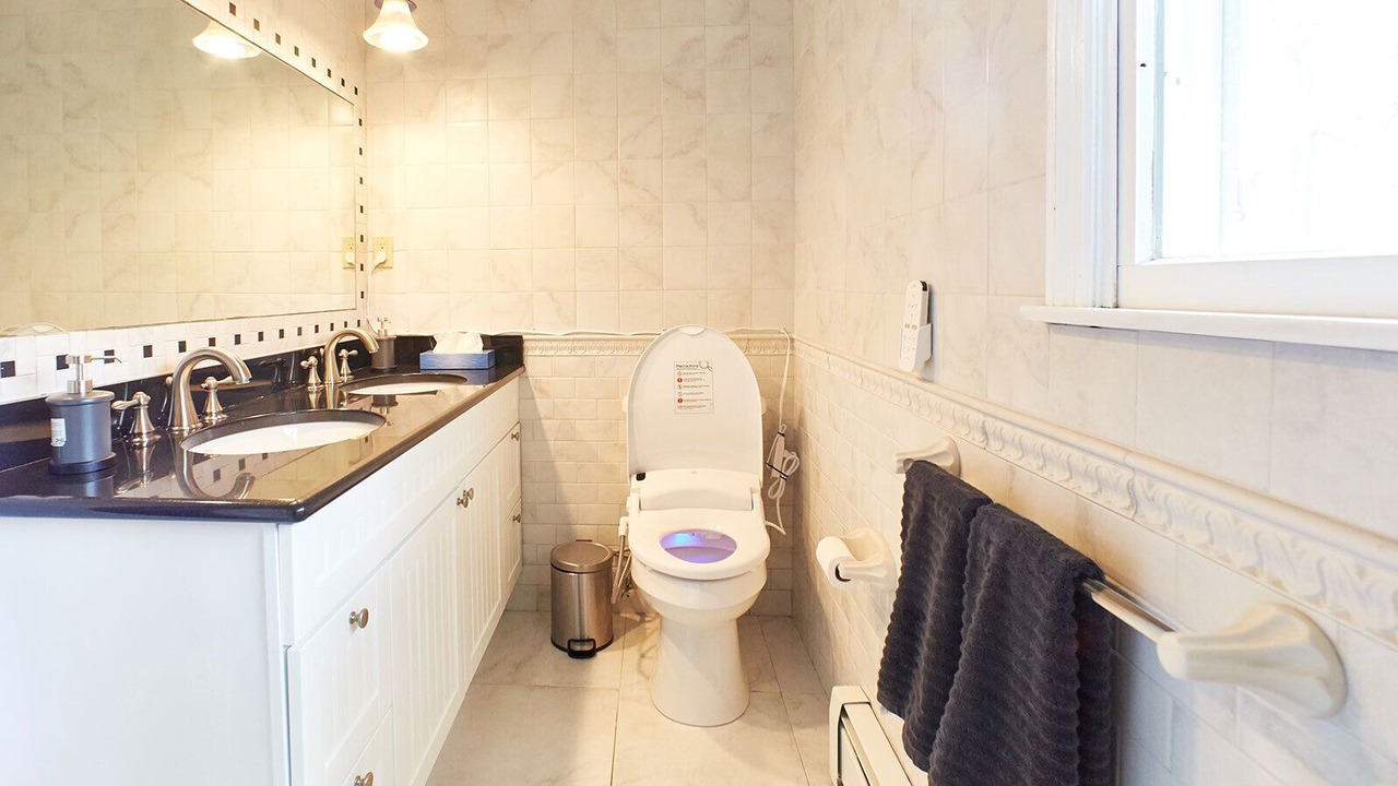 Photo of Bathroom in Warwick