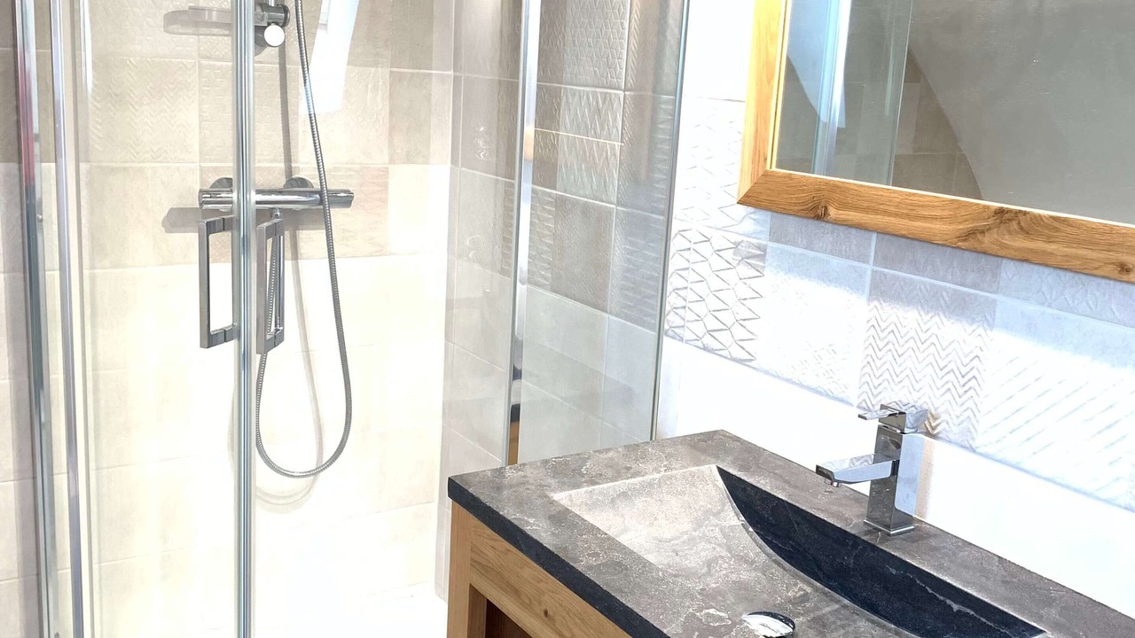 Photo of Bathroom in Penvenan