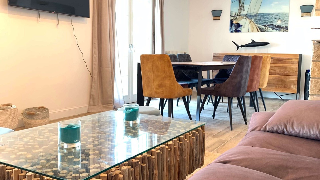 Photo of Livingroom in Penvenan