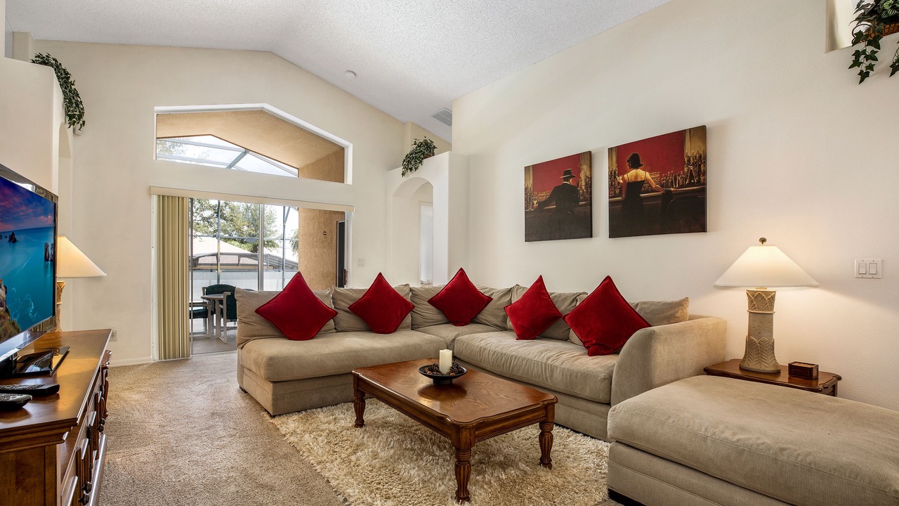 Photo of Livingroom in Orange Tree