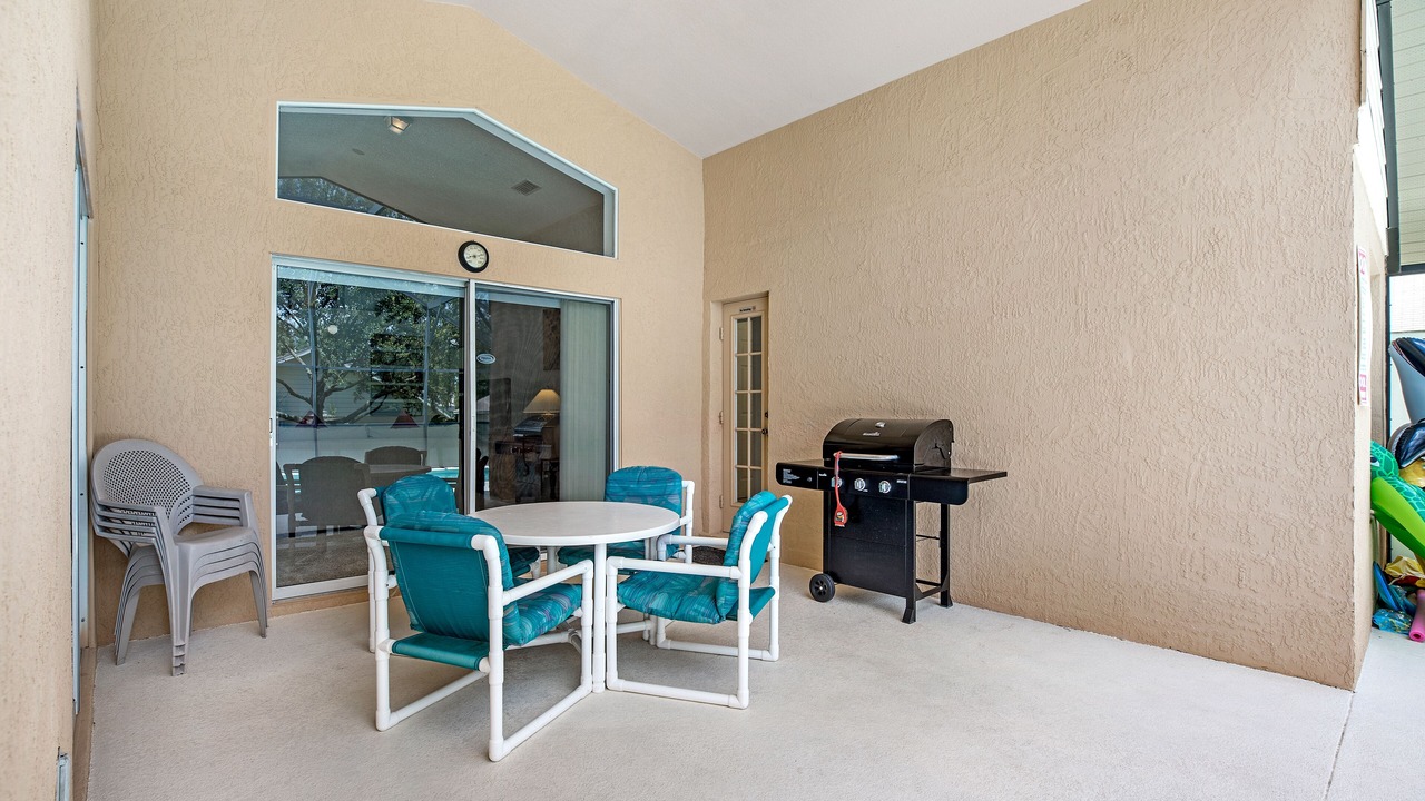 Photo of Outdoor in Orange Tree