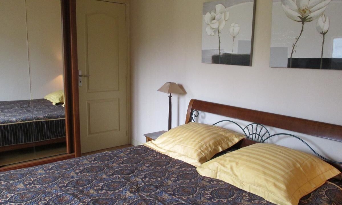 Photo of Bedroom in Louannec