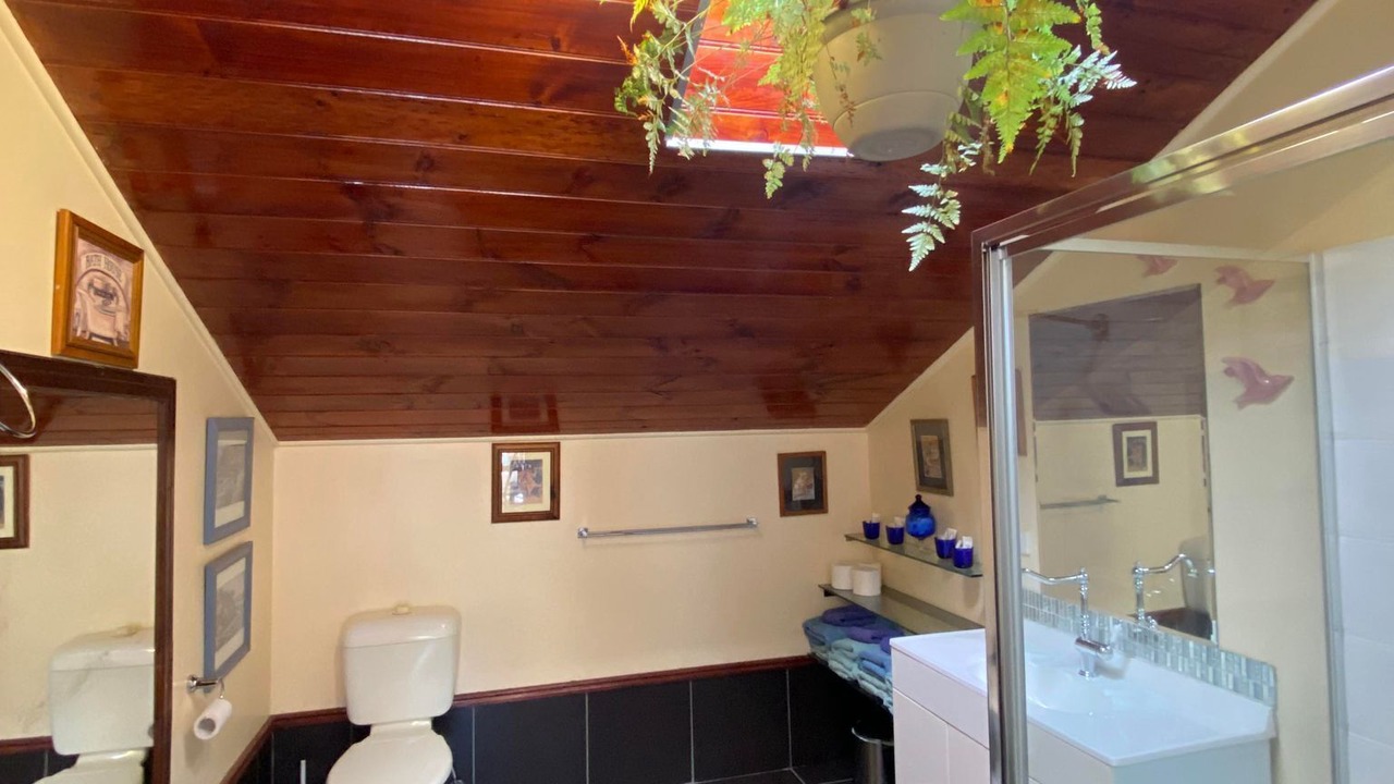 Photo of Bathroom in Tawonga South