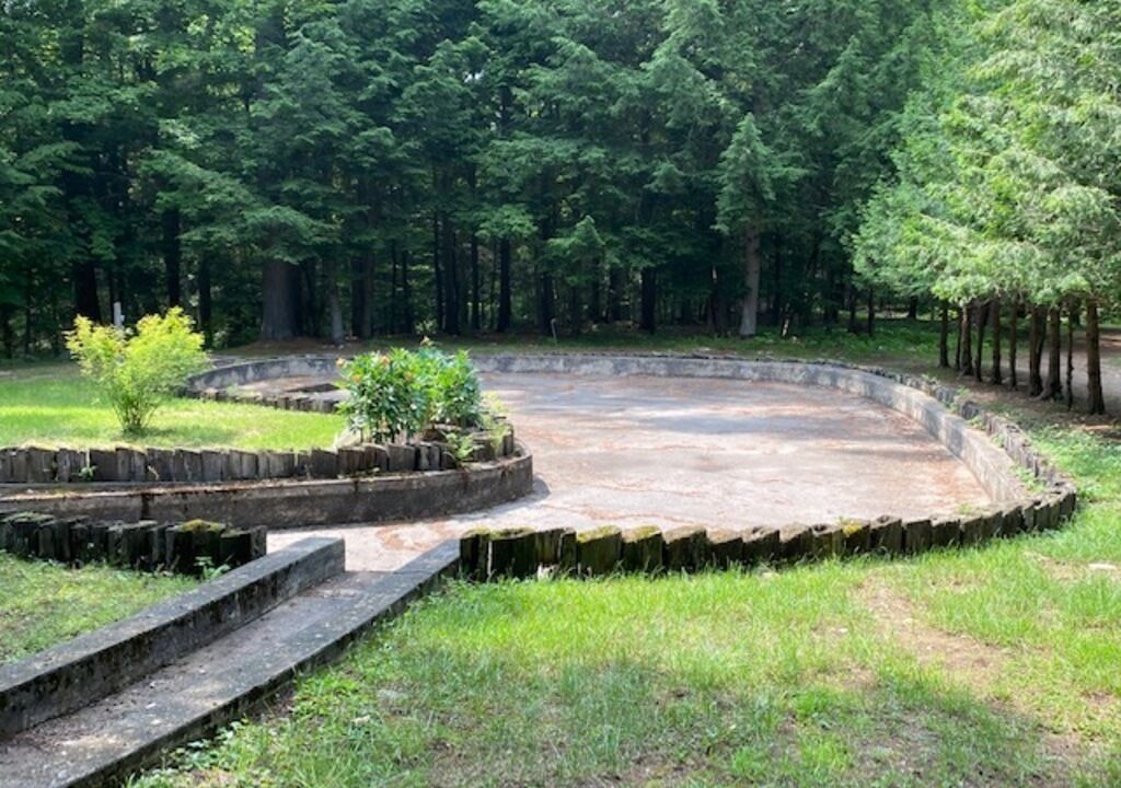 Photo of Others in The Glen