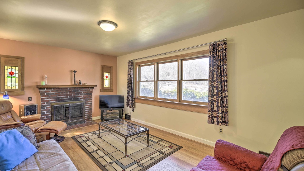 Photo of Bedroom in Atkins