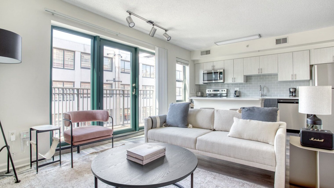 Photo of Livingroom in Logan Circle