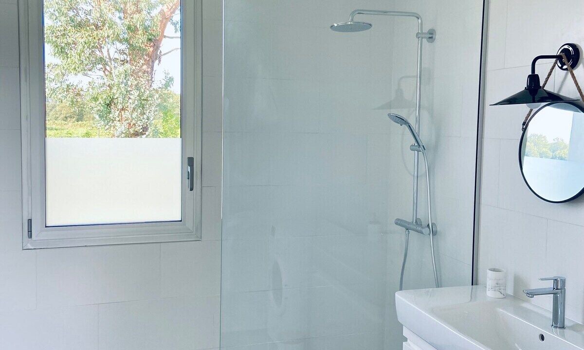 Photo of Bathroom in Plourivo