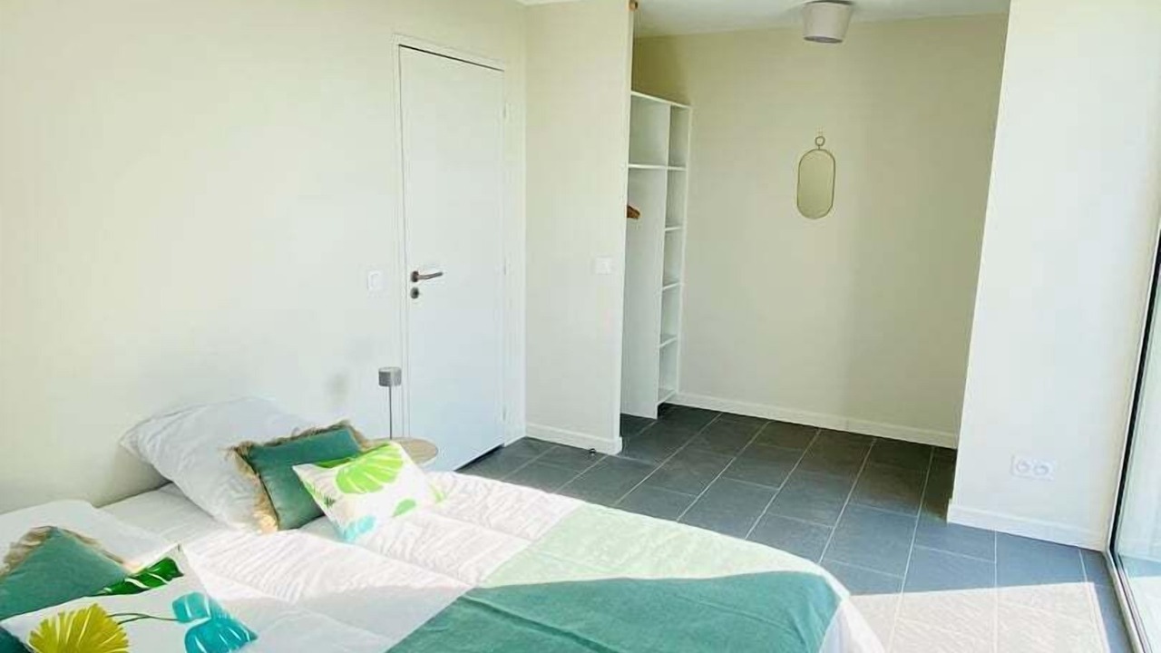 Photo of Bedroom in Plourivo