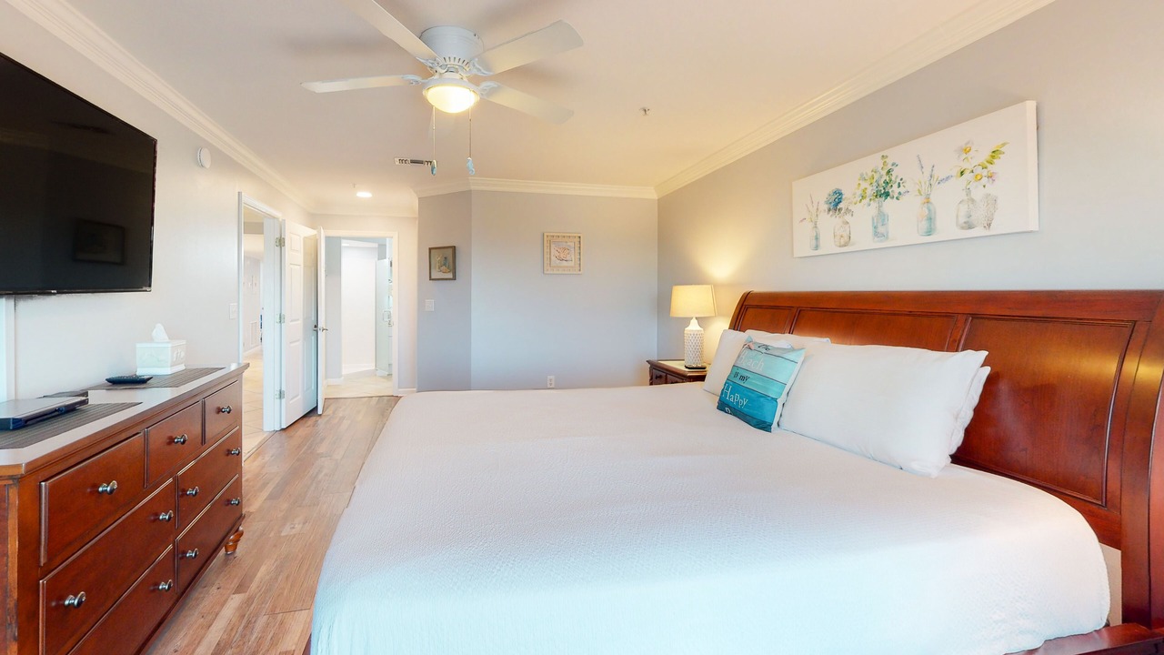 Photo of Bedroom in Miramar Beach