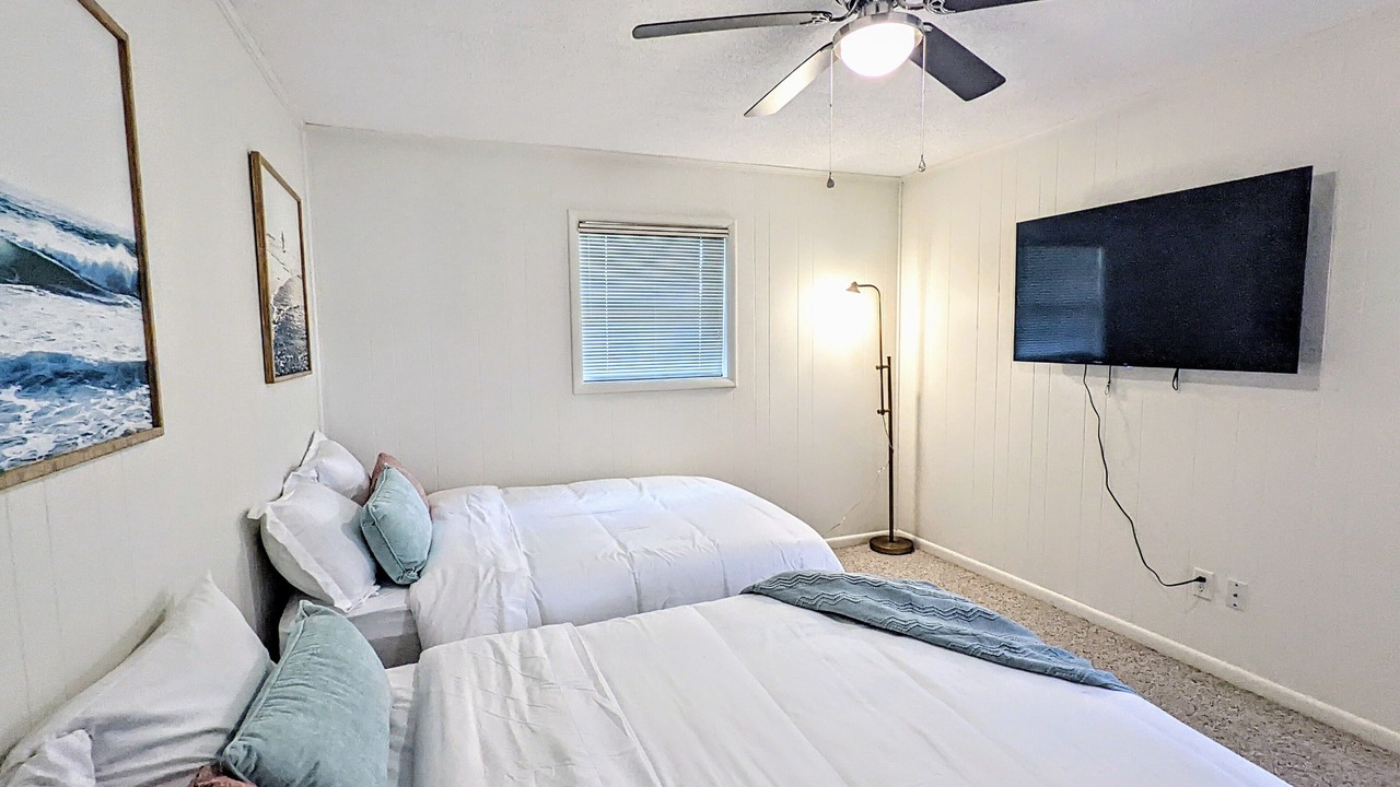 Photo of Bedroom in Hollywood Beach