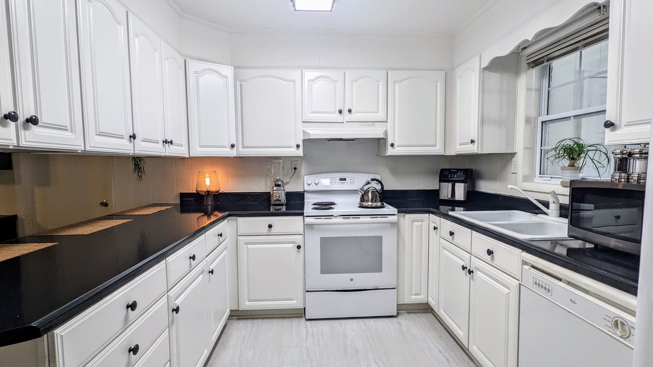 Photo of Kitchen in Hollywood Beach
