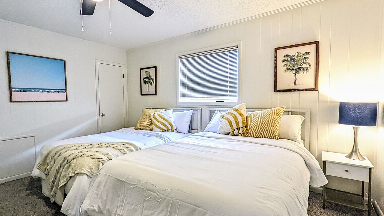 Photo of Bedroom in Hollywood Beach