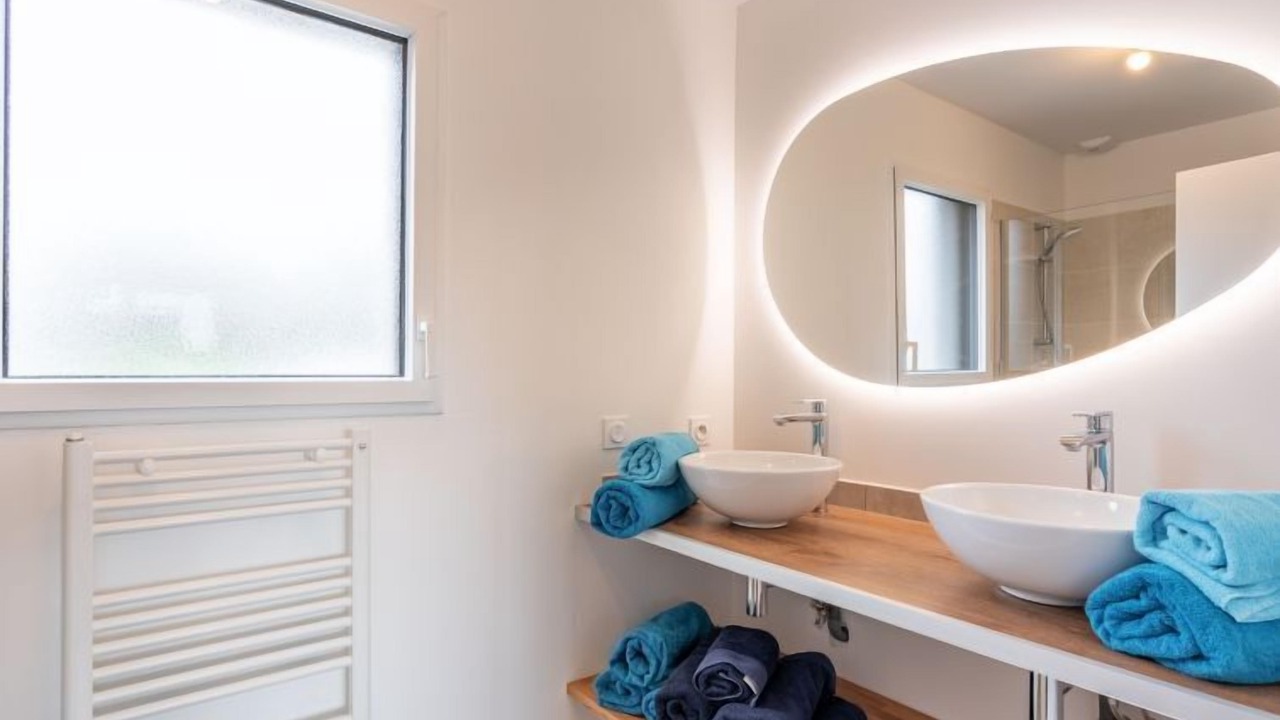 Photo of Bathroom in Treffiagat