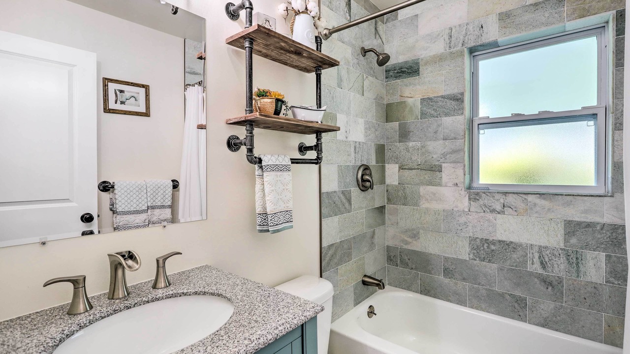 Photo of Bathroom in Hampton Homes