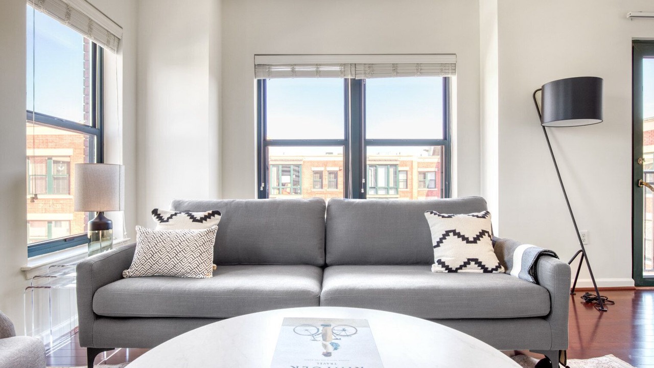 Photo of Livingroom in Logan Circle