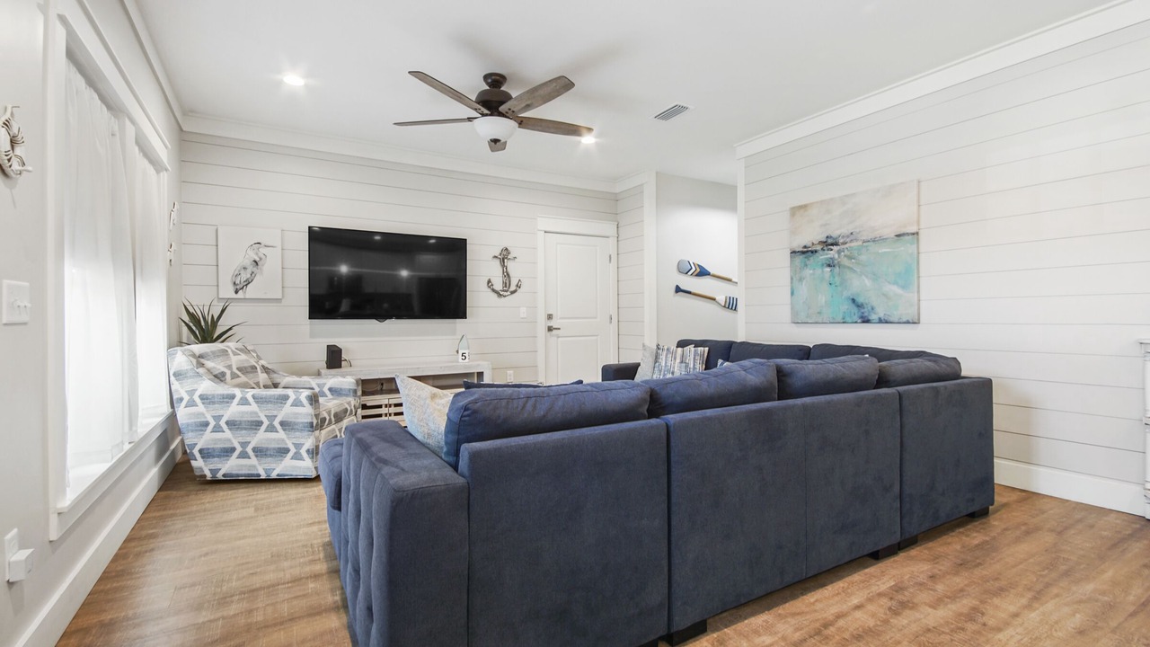 Photo of Livingroom in Kiska Beach