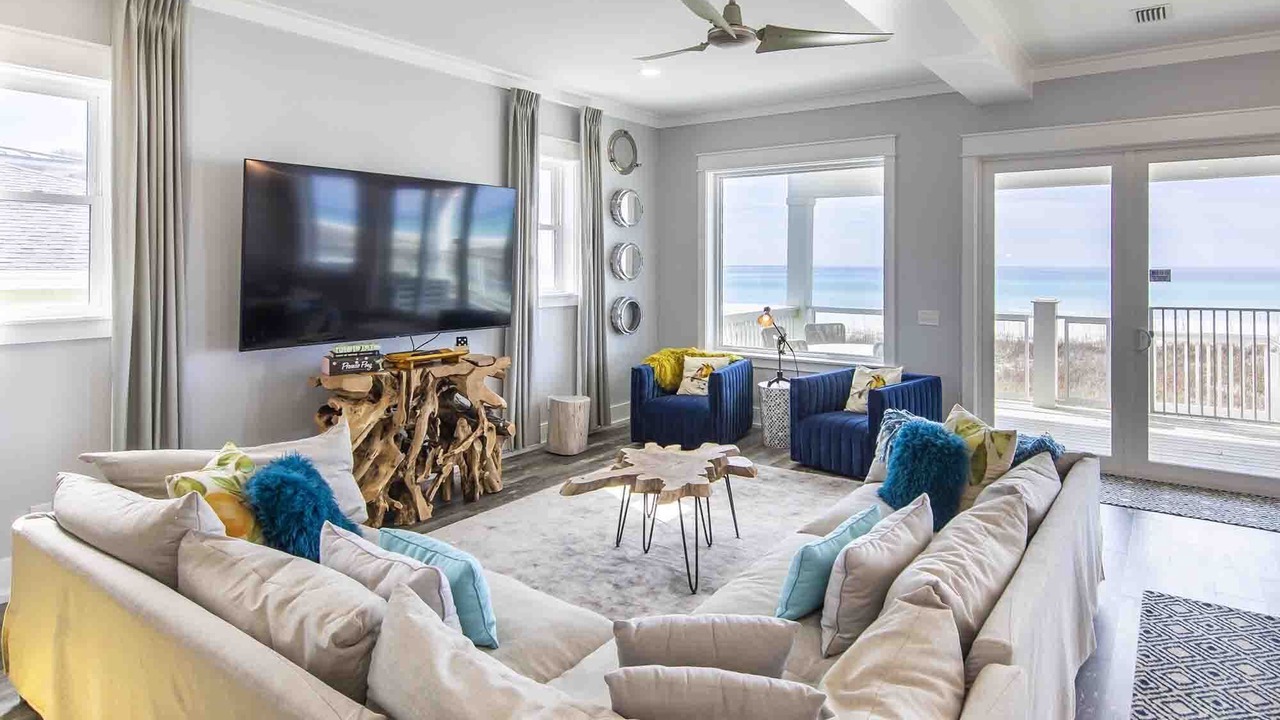 Photo of Bedroom in Miramar Beach