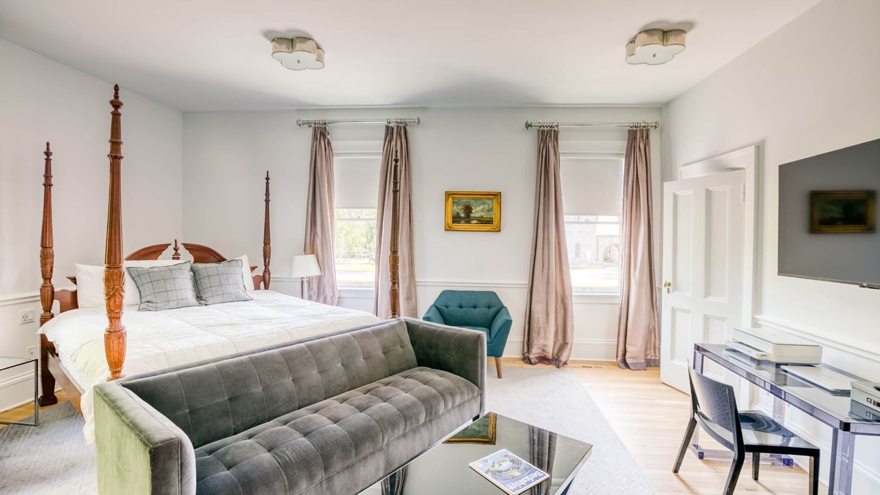 Photo of Bedroom in Lenox