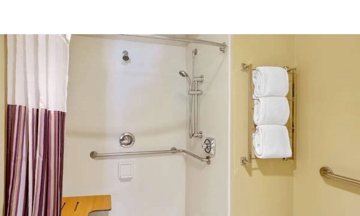 Photo of Bathroom in Cutler Bay