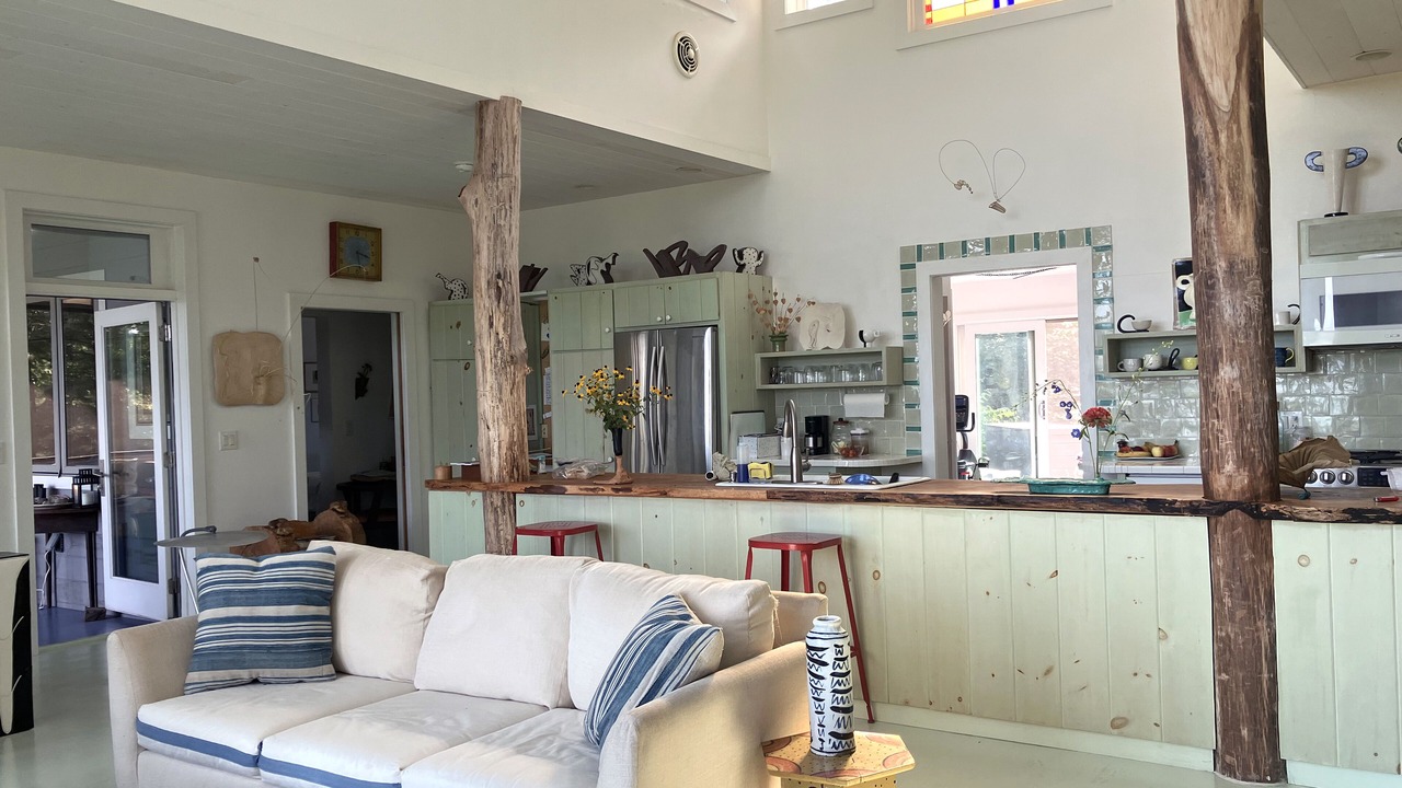 Photo of Livingroom in Bearsville