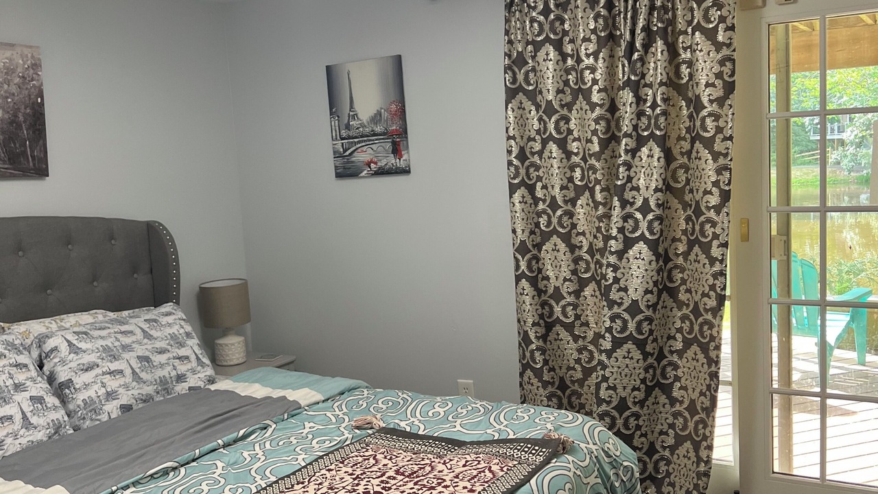 Photo of Bedroom in Burke