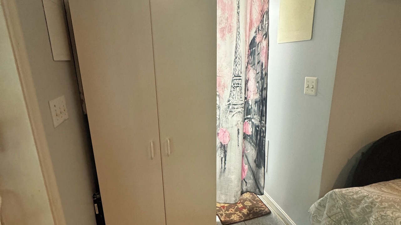 Photo of Bedroom in Burke