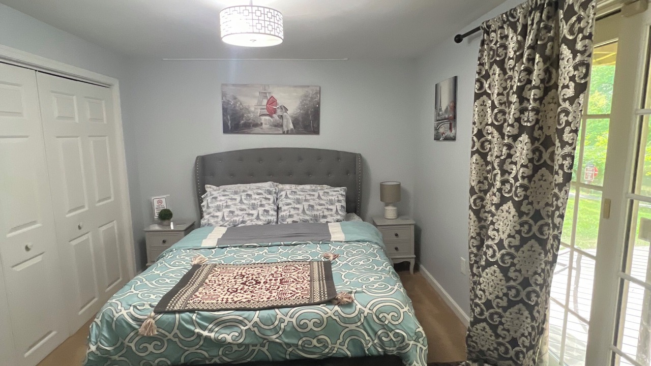 Photo of Bedroom in Burke