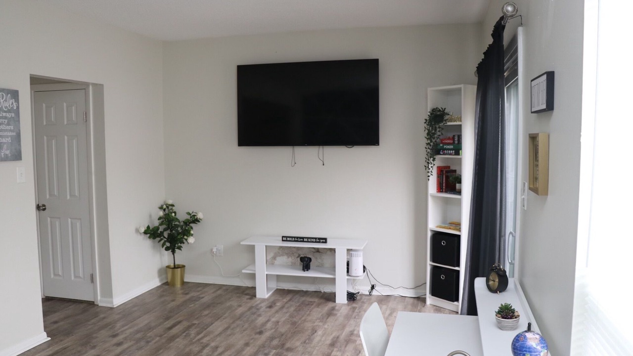 Photo of Livingroom in Norfolk - Virginia Beach