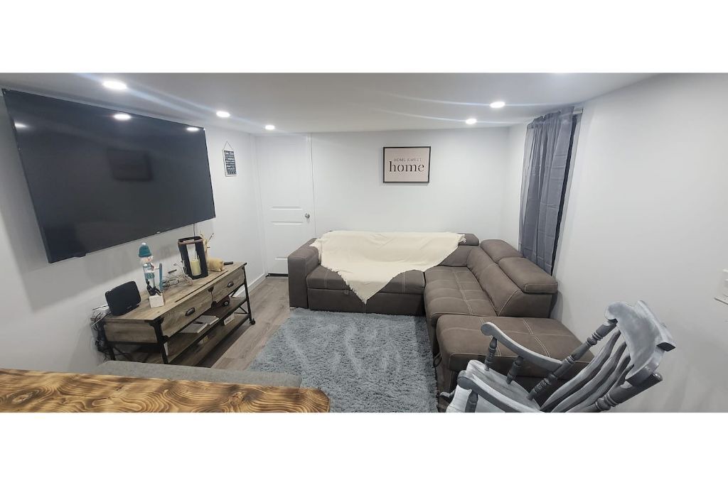 Photo of Livingroom in Otis