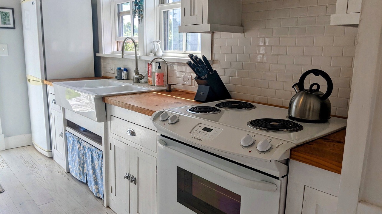 Photo of Kitchen in Point Roberts