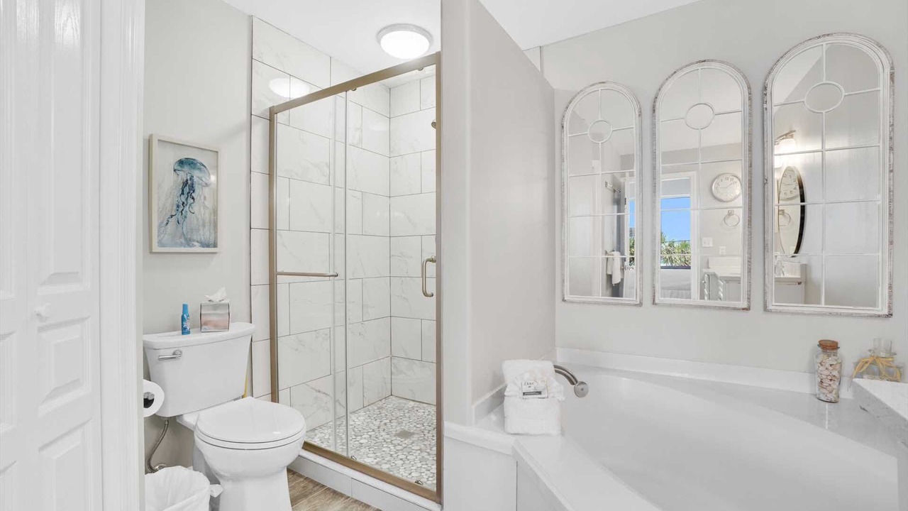 Photo of Bathroom in Avalon Beach Estates
