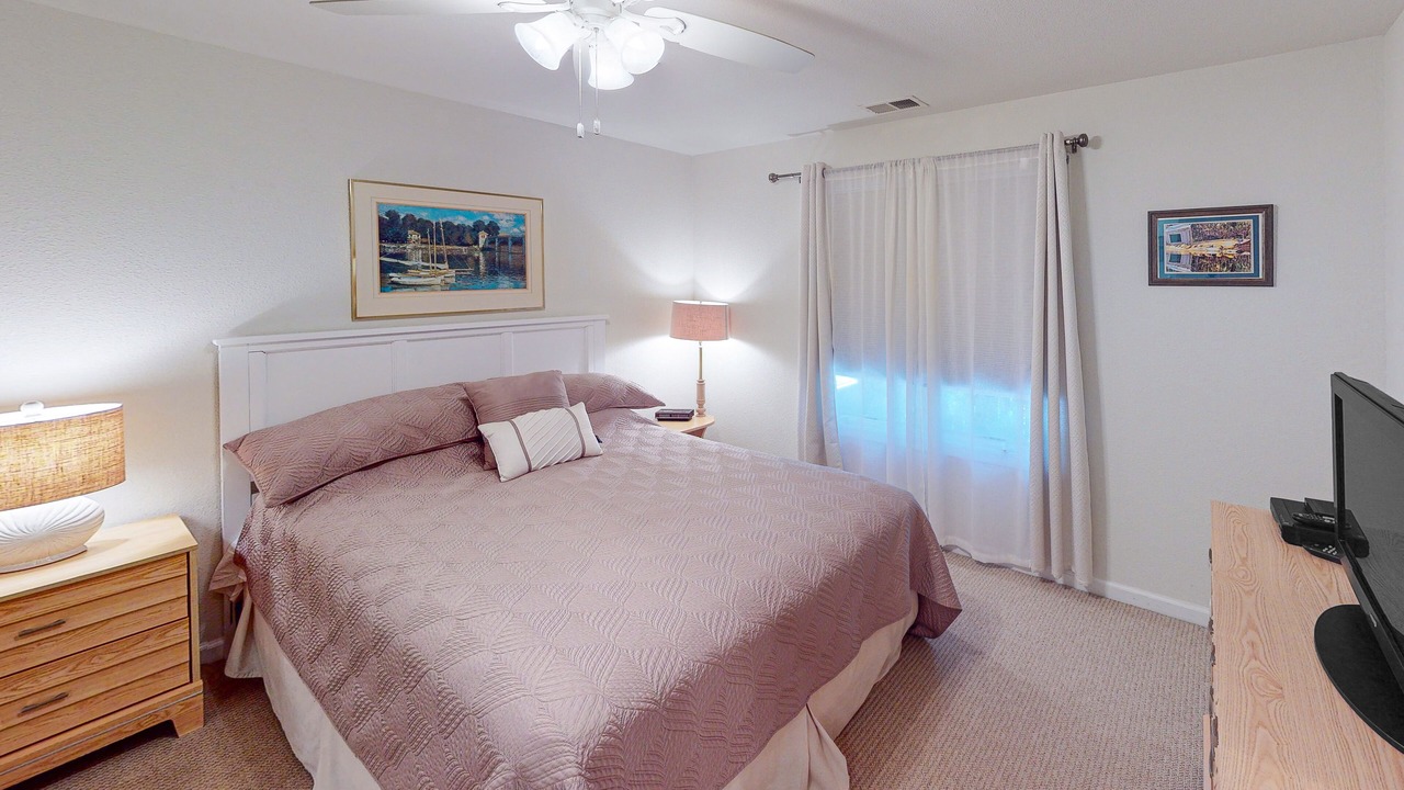 Photo of Bedroom in Sandbridge